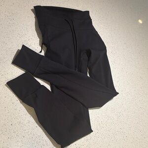 Avalanche Black Leggings